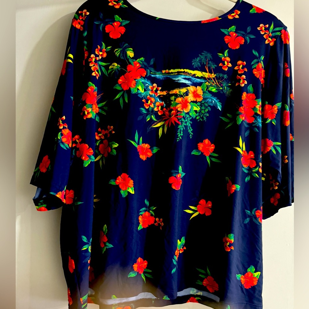 Lands End Rashguard swim shirt